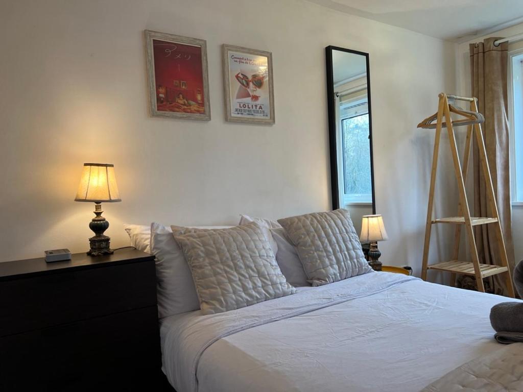 Great 2 Bedrooms Apartment 15 Mins From The Centre ลอนดอน ภายนอก รูปภาพ